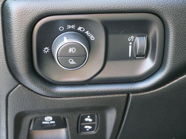 Photo of 2022 Bright White Clearcoat RAM 1500