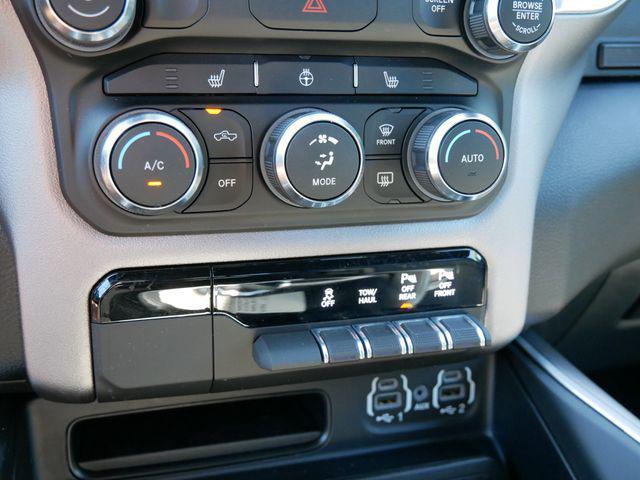 Photo of 2022 Granite Crystal Metallic Clearcoat RAM 1500