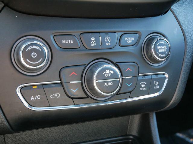 Photo of 2021 Granite Crystal Metallic Clearcoat Jeep Cherokee