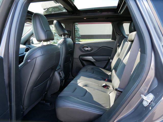 Photo of 2021 Granite Crystal Metallic Clearcoat Jeep Cherokee