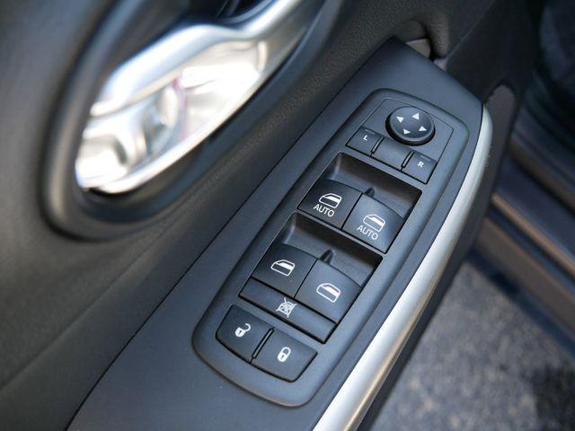 Photo of 2021 Granite Crystal Metallic Clearcoat Jeep Cherokee