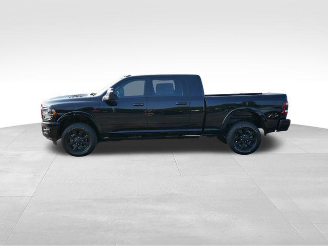 Photo of 2024 Diamond Black Crystal Pearlcoat RAM 2500