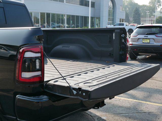 Photo of 2024 Diamond Black Crystal Pearlcoat RAM 2500