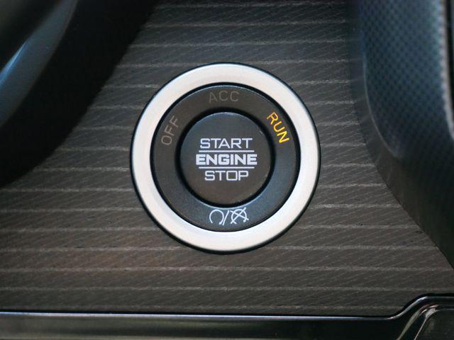 Photo of 2024 Diamond Black Crystal Pearlcoat RAM 2500