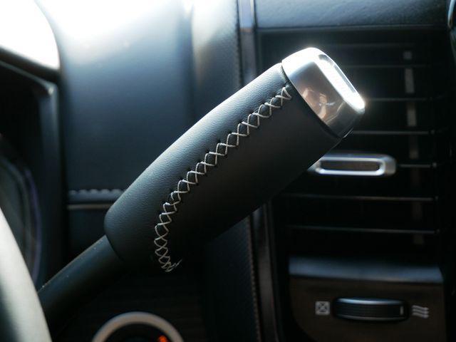 Photo of 2024 Diamond Black Crystal Pearlcoat RAM 2500