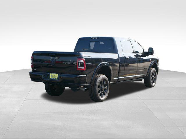Photo of 2024 Diamond Black Crystal Pearlcoat RAM 2500