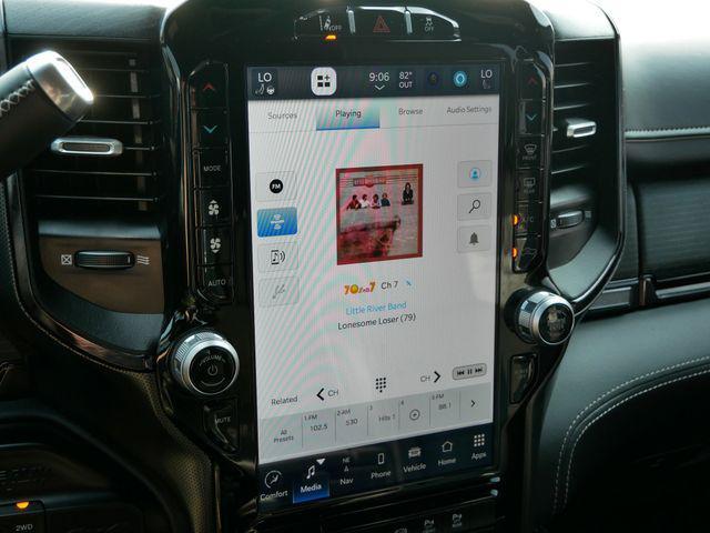 Photo of 2024 Diamond Black Crystal Pearlcoat RAM 2500