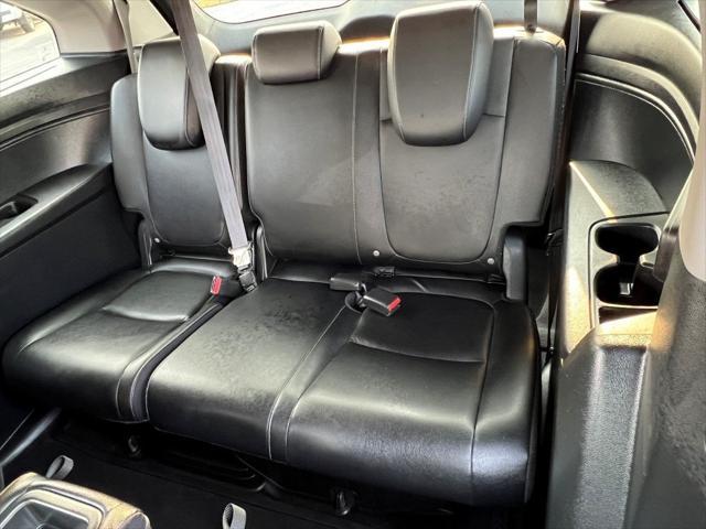 Photo of 2022 Crystal Black Pearl Honda Odyssey