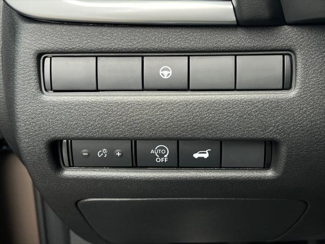 Photo of 2025 Baja Storm Metallic/Super Black Nissan Rogue