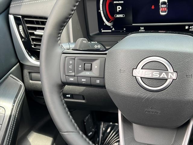 Photo of 2025 Baja Storm Metallic/Super Black Nissan Rogue