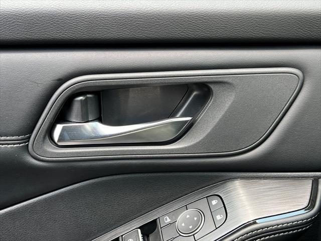 Photo of 2025 Baja Storm Metallic/Super Black Nissan Rogue