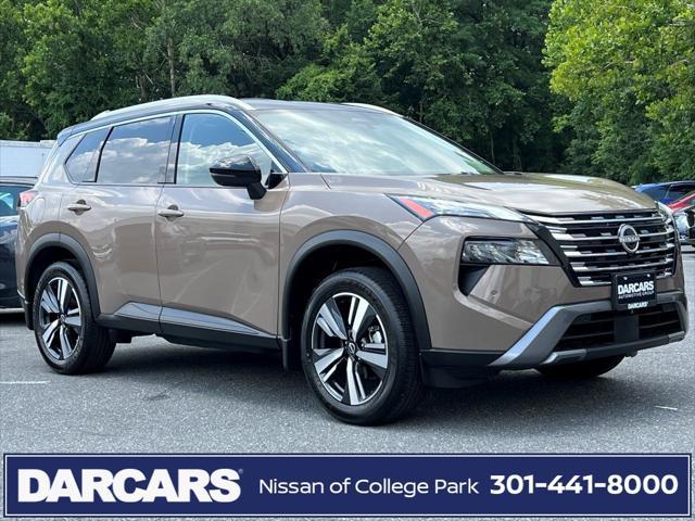 Photo of 2025 Baja Storm Metallic/Super Black Nissan Rogue