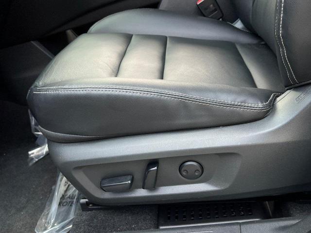 Photo of 2023 Brilliant Silver Metallic Nissan Rogue