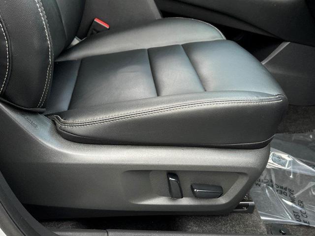 Photo of 2023 Brilliant Silver Metallic Nissan Rogue