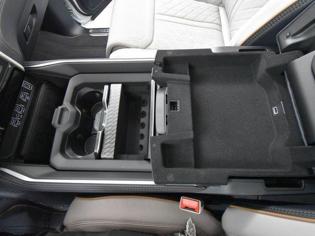 Photo of 2025 Ivory White RAM 1500
