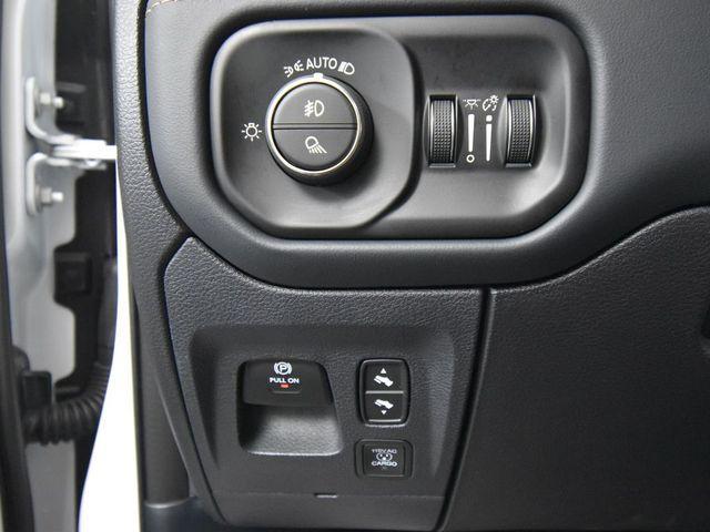 Photo of 2025 Ivory White RAM 1500