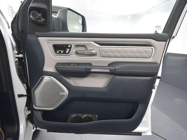 Photo of 2025 Ivory White RAM 1500