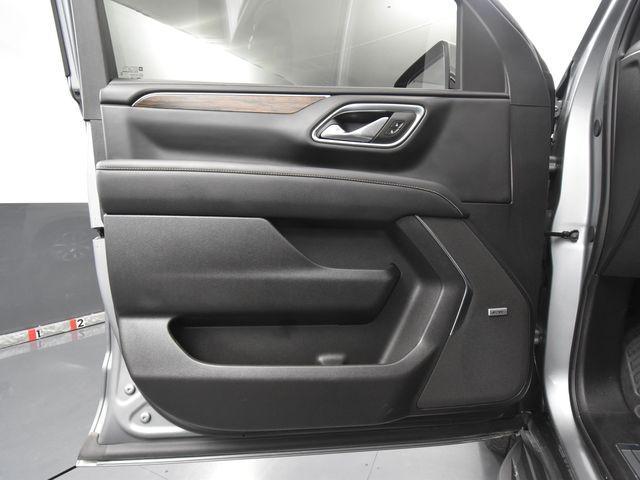 Photo of 2024 Sterling Gray Metallic Chevrolet Suburban