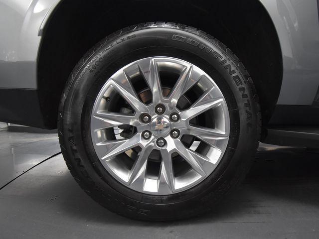 Photo of 2024 Sterling Gray Metallic Chevrolet Suburban