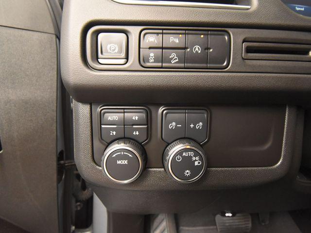 Photo of 2024 Sterling Gray Metallic Chevrolet Suburban