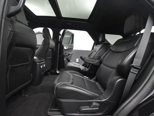 Photo of 2024 Agate Black Metallic Ford Explorer