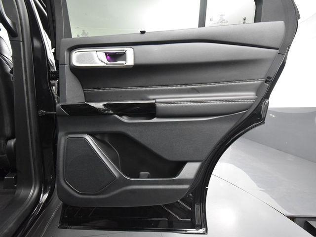 Photo of 2024 Agate Black Metallic Ford Explorer