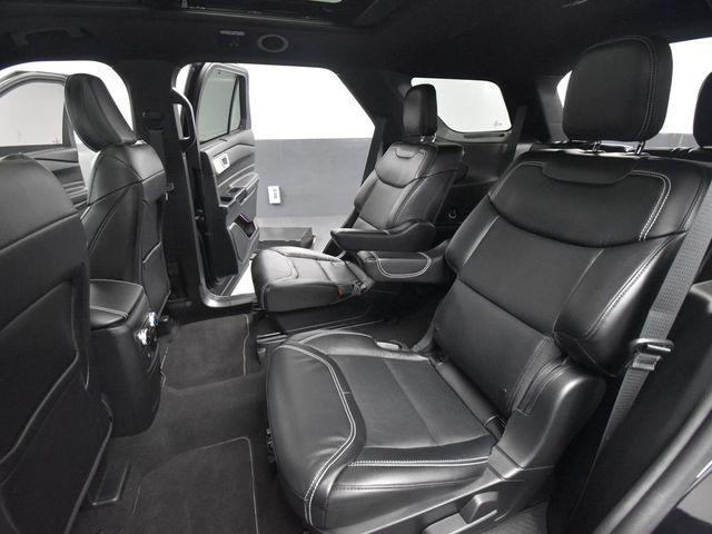 Photo of 2024 Agate Black Metallic Ford Explorer