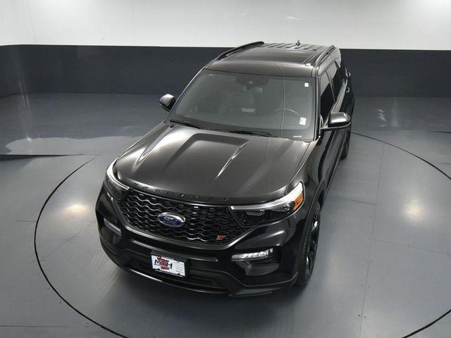 Photo of 2024 Agate Black Metallic Ford Explorer
