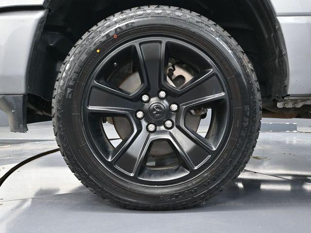 Photo of 2021 Billet Silver Metallic Clearcoat RAM 1500