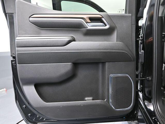 Photo of 2024 Black Chevrolet Silverado 1500
