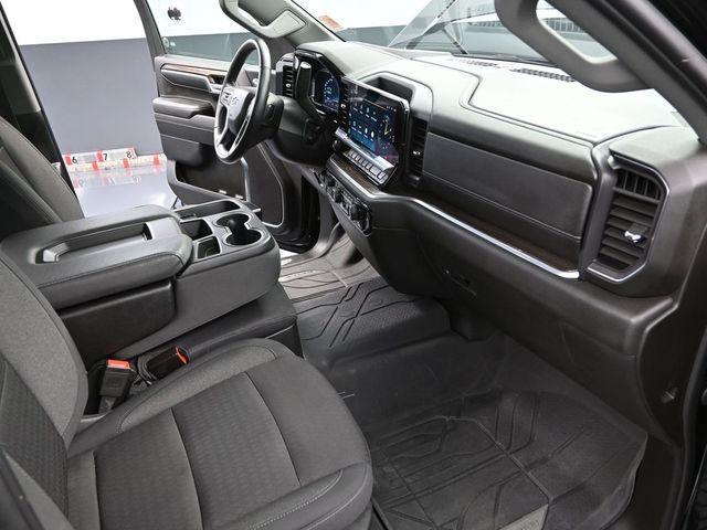 Photo of 2024 Black Chevrolet Silverado 1500