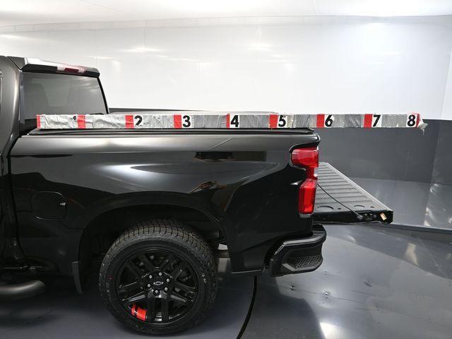Photo of 2024 Black Chevrolet Silverado 1500