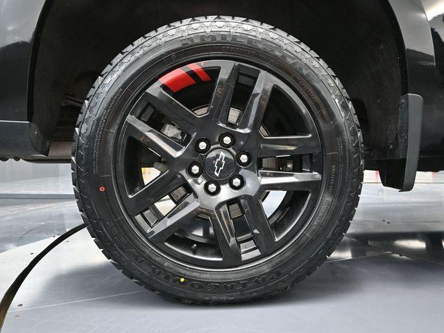 Photo of 2024 Black Chevrolet Silverado 1500