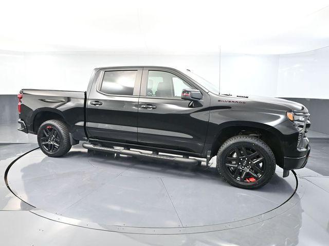 Photo of 2024 Black Chevrolet Silverado 1500