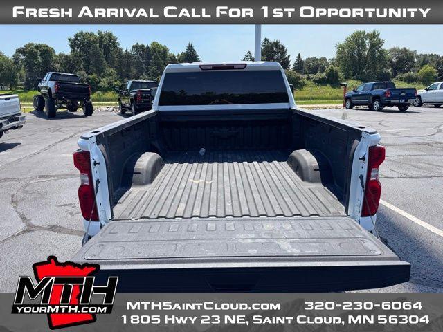 Photo of 2023 Summit White Chevrolet Silverado 2500