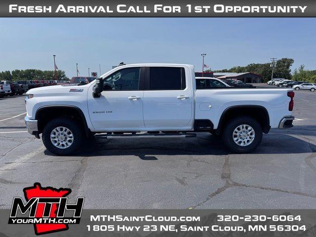 Photo of 2023 Summit White Chevrolet Silverado 2500