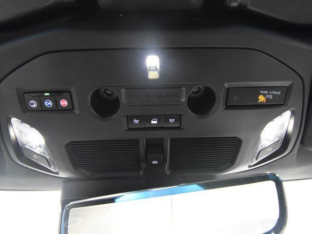 Photo of 2024 White GMC HUMMER EV Pickup
