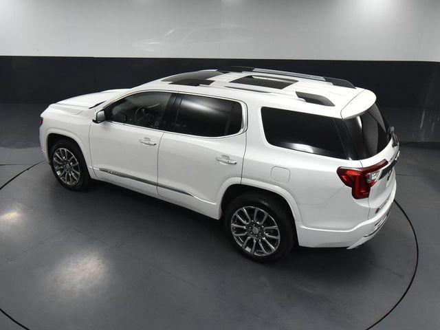 Photo of 2023 White Frost Tri-Coat GMC Acadia