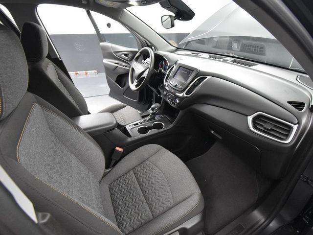 Photo of 2022 Gray Chevrolet Equinox