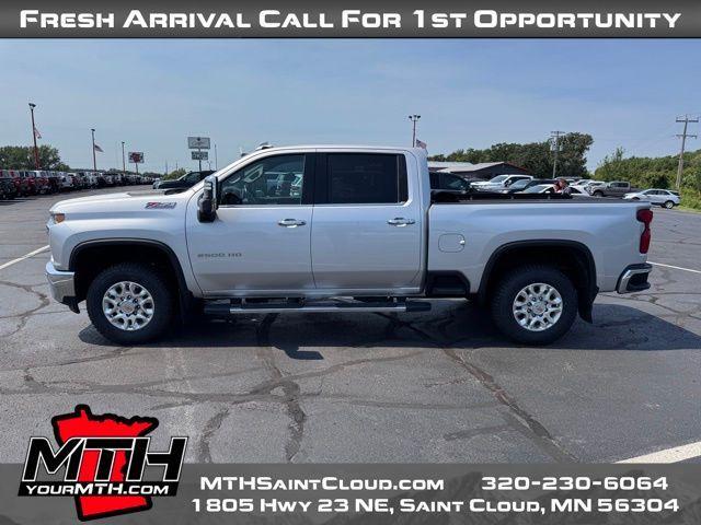 Photo of 2023 Silver Ice Metallic Chevrolet Silverado 2500
