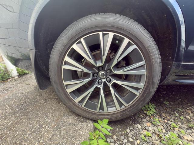 Photo of 2022 Denim Blue Volvo XC90