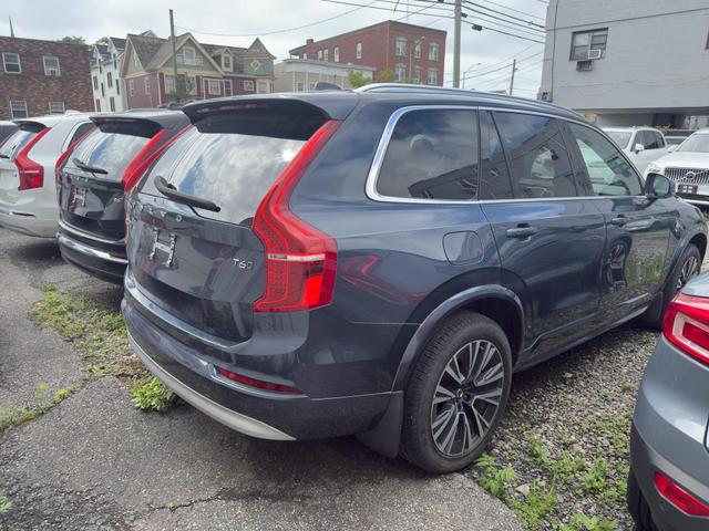 Photo of 2022 Denim Blue Volvo XC90