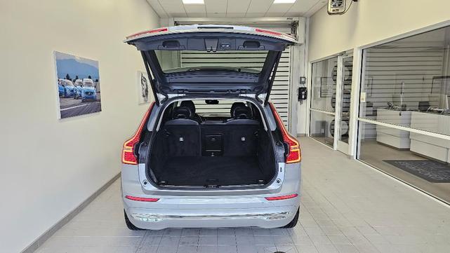Photo of 2022 Silver Volvo XC60