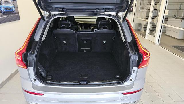 Photo of 2022 Silver Volvo XC60