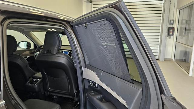 Photo of 2023 Platinum Gray Volvo XC90