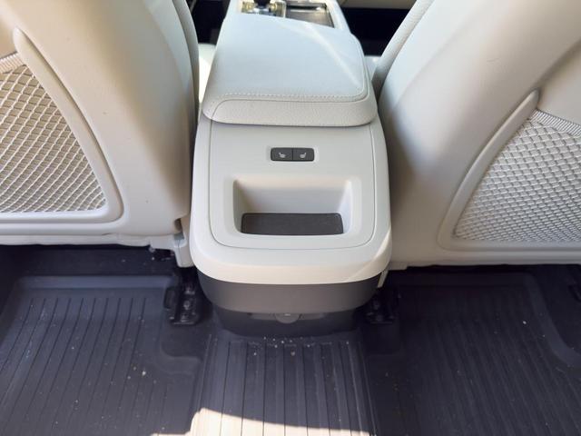 Photo of 2022 Thunder Gray Metallic Volvo XC60