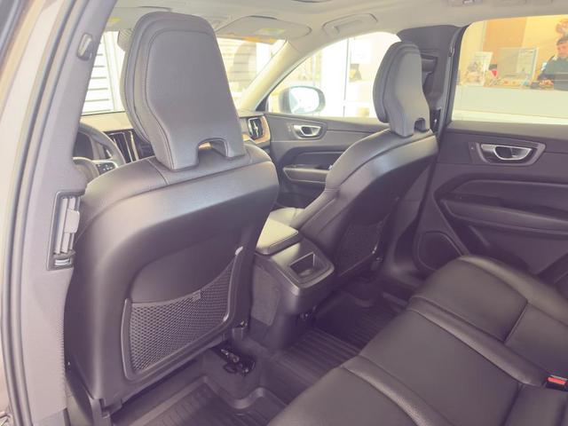 Photo of 2022 Platinum Gray Volvo XC60