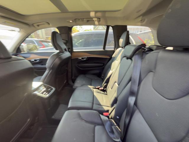 Photo of 2023 Silver Volvo XC90 Recharge Plug-In Hybrid