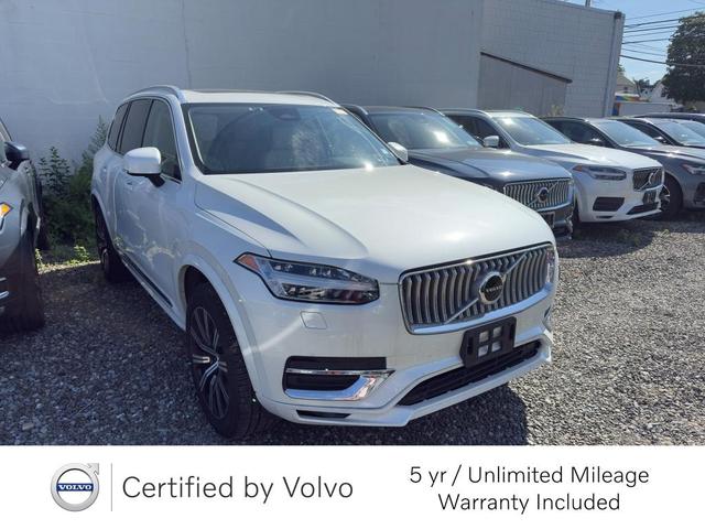 Photo of 2024 Crystal White Volvo XC90