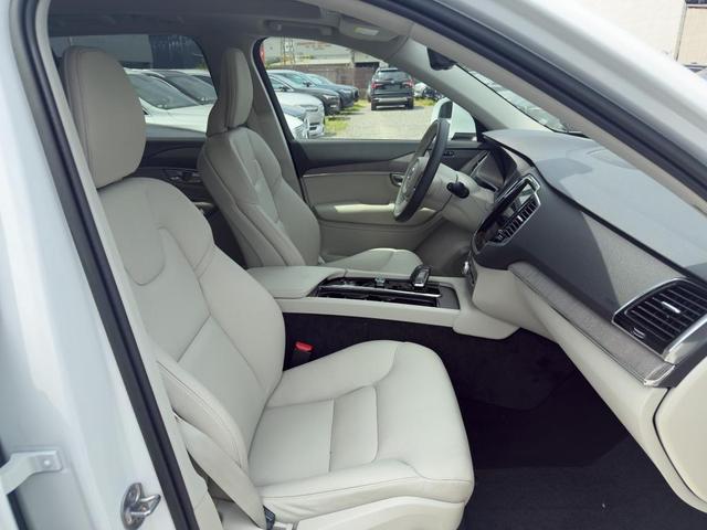 Photo of 2023 Crystal White Volvo XC90 Recharge Plug-In Hybrid